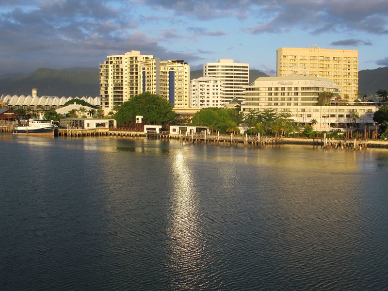 cairns fishing